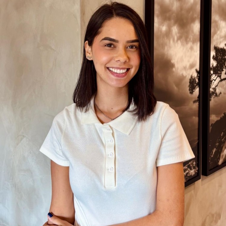 Cristiane Moreira Lima de Araújo