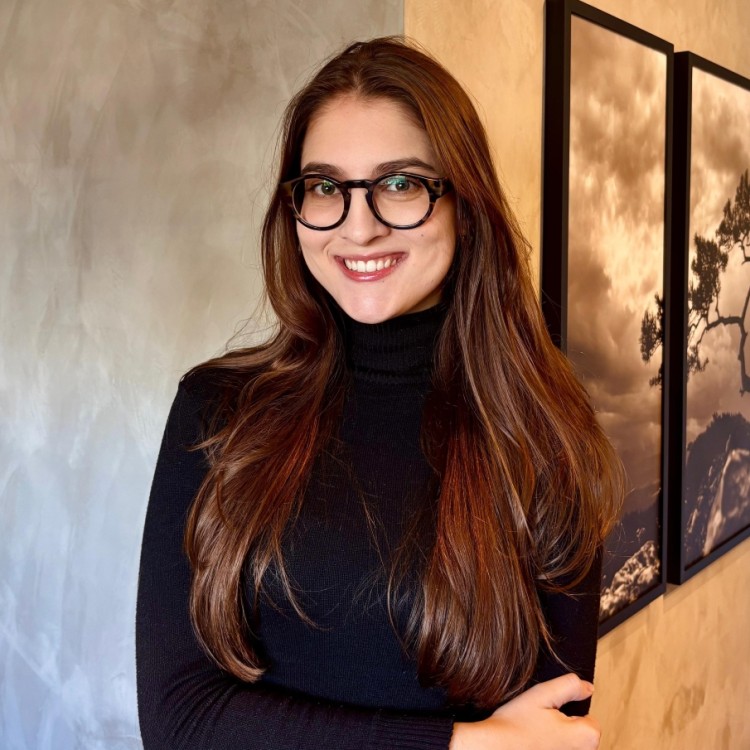 Ana Laura Tozato